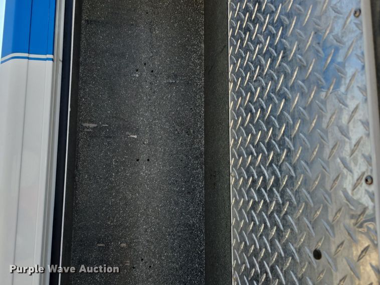 image for item DQ4442 1997 Ford E450 ambulance