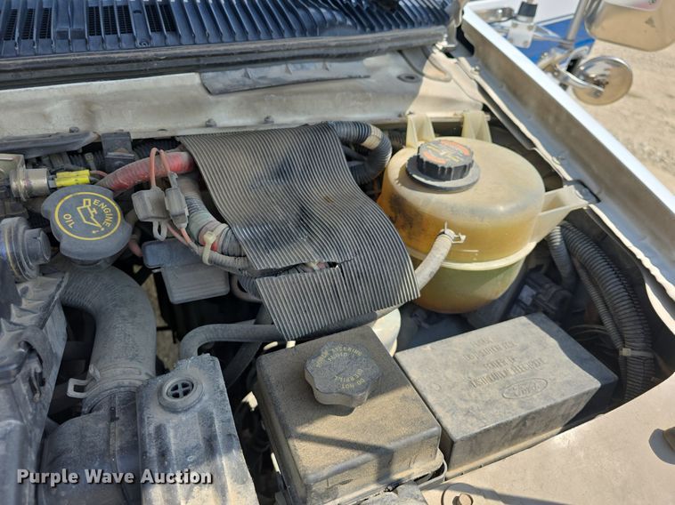 image for item DQ4442 1997 Ford E450 ambulance