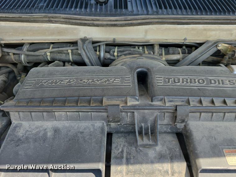 image for item DQ4442 1997 Ford E450 ambulance