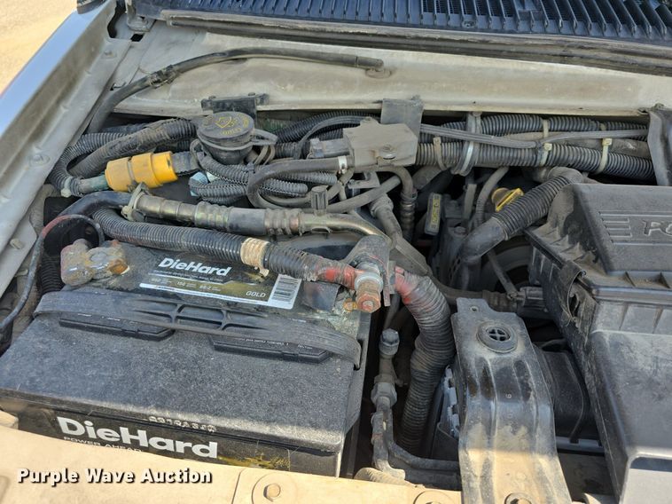 image for item DQ4442 1997 Ford E450 ambulance