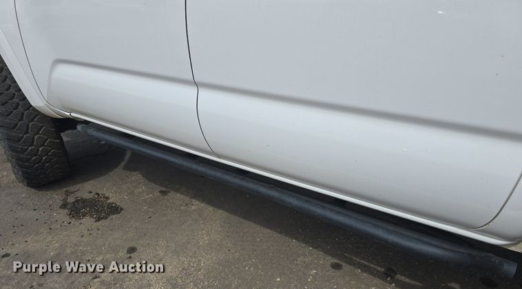 image for item DQ4443 2019 Toyota  Tacoma Double Cab pickup truck