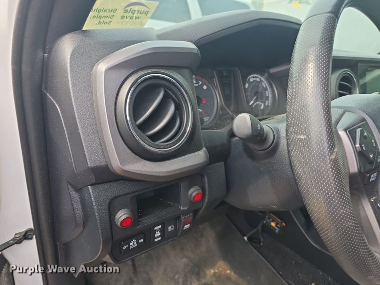 image for item DQ4443 2019 Toyota  Tacoma Double Cab pickup truck