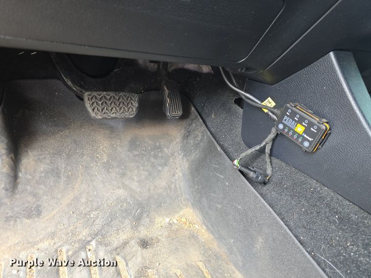 image for item DQ4443 2019 Toyota  Tacoma Double Cab pickup truck