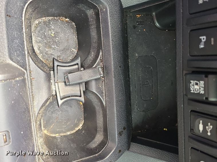 image for item DQ4443 2019 Toyota  Tacoma Double Cab pickup truck