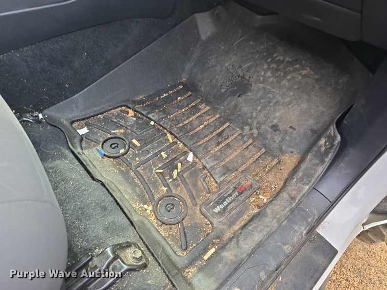 image for item DQ4443 2019 Toyota  Tacoma Double Cab pickup truck