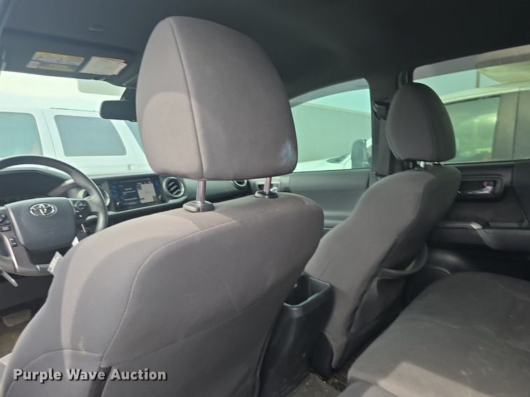 image for item DQ4443 2019 Toyota  Tacoma Double Cab pickup truck