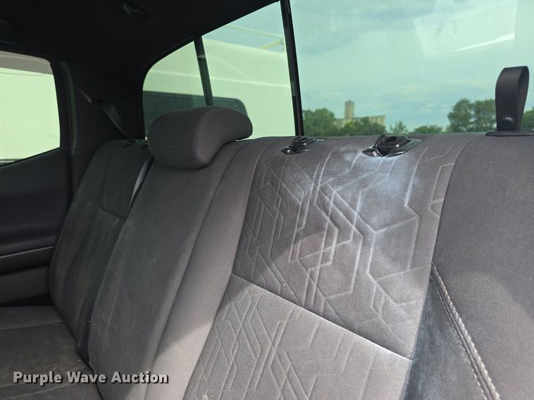 image for item DQ4443 2019 Toyota  Tacoma Double Cab pickup truck