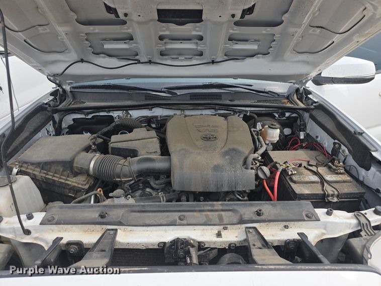 image for item DQ4443 2019 Toyota  Tacoma Double Cab pickup truck