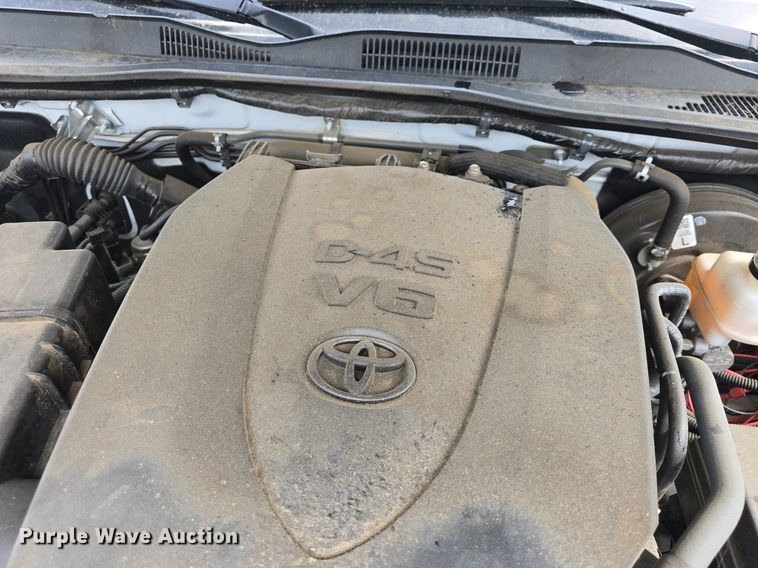 image for item DQ4443 2019 Toyota  Tacoma Double Cab pickup truck