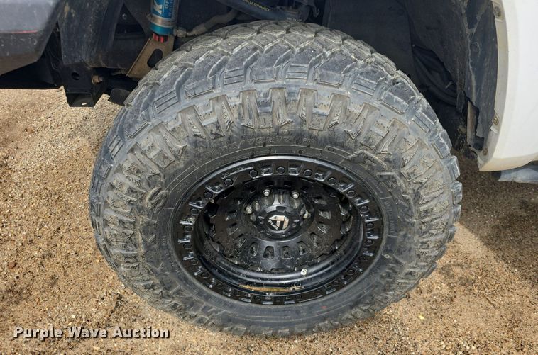 image for item DQ4443 2019 Toyota  Tacoma Double Cab pickup truck