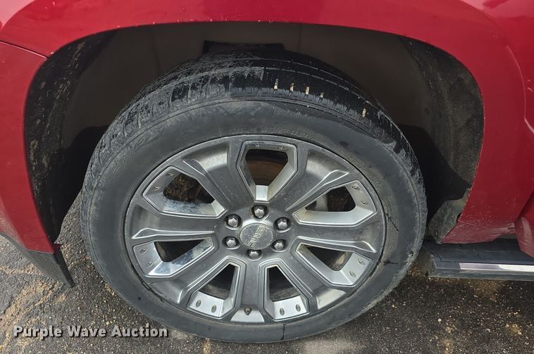 image for item DQ4444 2015 GMC Yukon Denali XL SUV