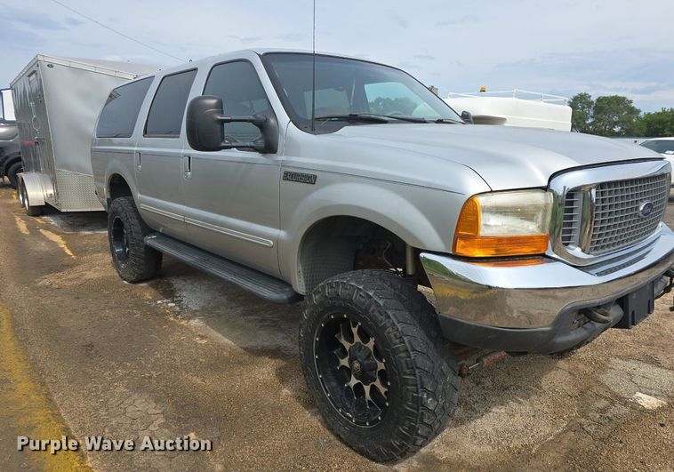 image for item DQ4446 2000 Ford  Excursion XLT SUV