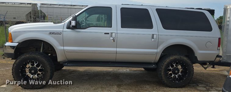 image for item DQ4446 2000 Ford  Excursion XLT SUV