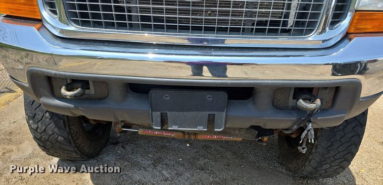 image for item DQ4446 2000 Ford  Excursion XLT SUV