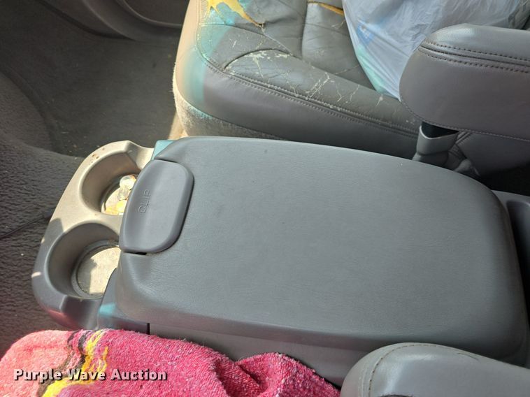 image for item DQ4446 2000 Ford  Excursion XLT SUV