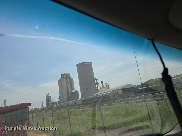 image for item DQ4446 2000 Ford  Excursion XLT SUV