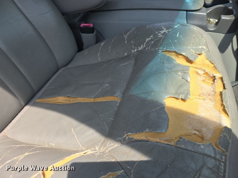 image for item DQ4446 2000 Ford  Excursion XLT SUV