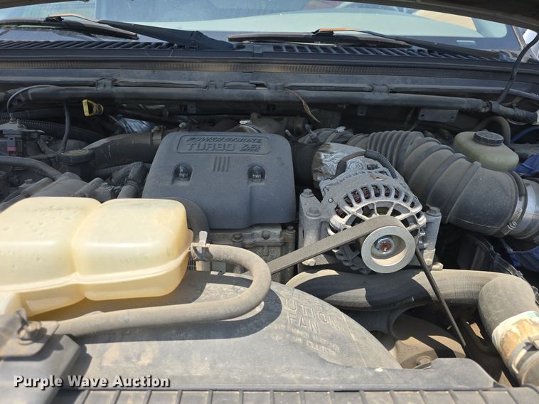 image for item DQ4446 2000 Ford  Excursion XLT SUV