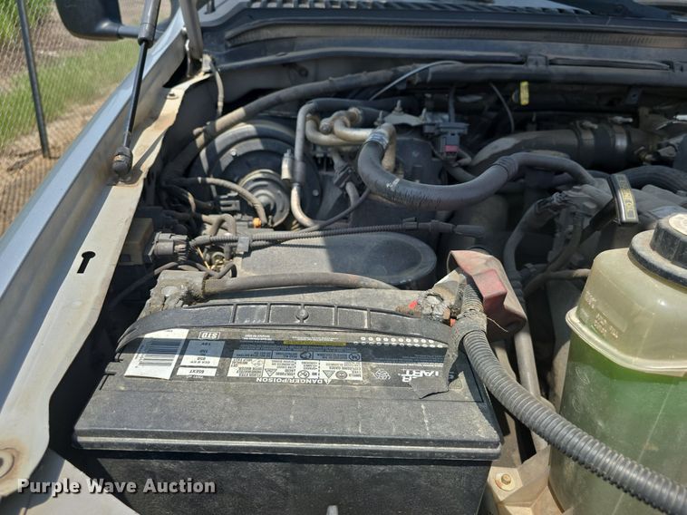 image for item DQ4446 2000 Ford  Excursion XLT SUV