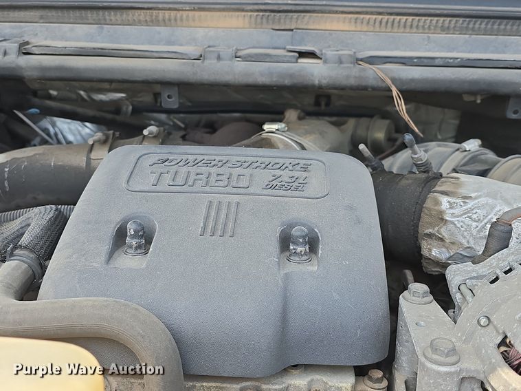 image for item DQ4446 2000 Ford  Excursion XLT SUV