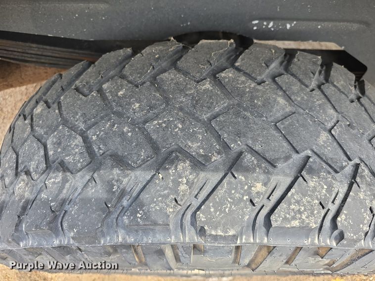 image for item DQ4446 2000 Ford  Excursion XLT SUV