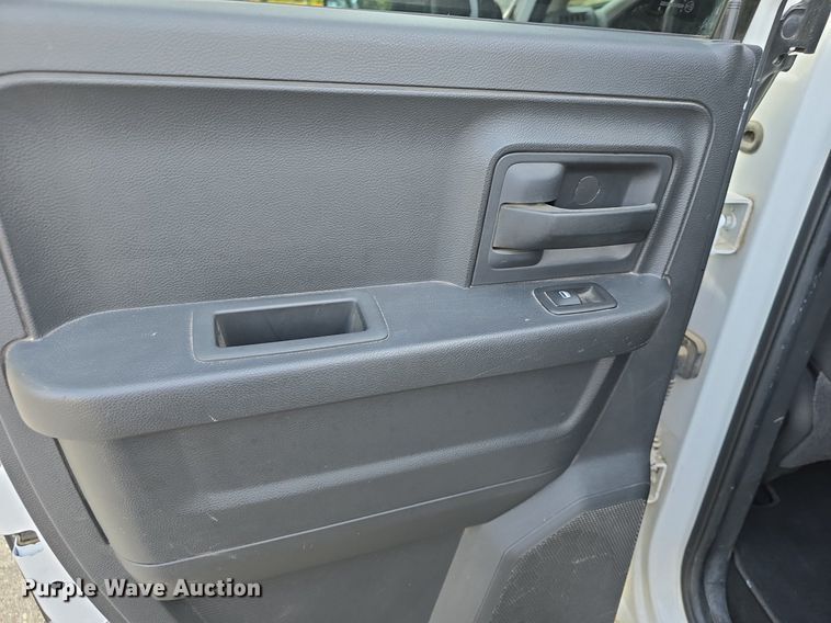 image for item DQ4462 2011 Dodge Ram 1500 Quad Cab pickup truck