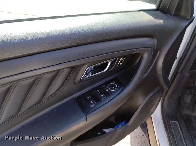 image for item DQ6160 2013 Ford Taurus Police Interceptor 