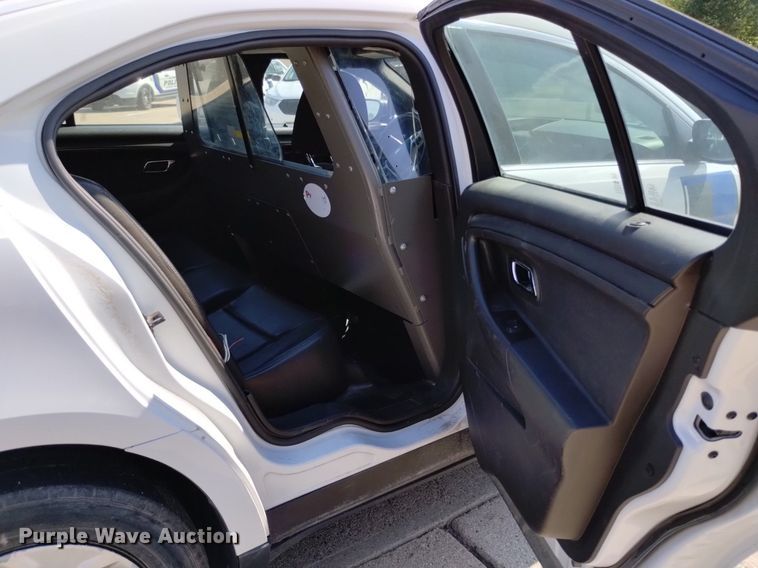 image for item DQ6160 2013 Ford Taurus Police Interceptor 