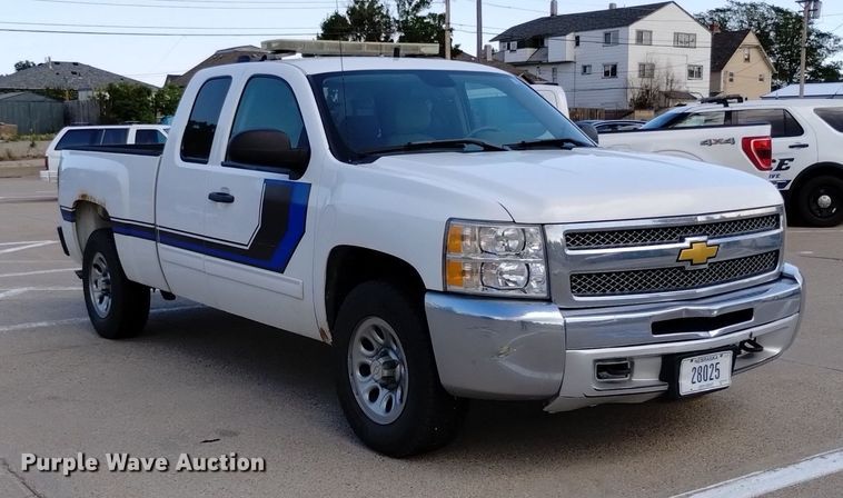 image for item DQ6161 2012 Chevrolet Silverado 1500 Ext. Cab pickup truck