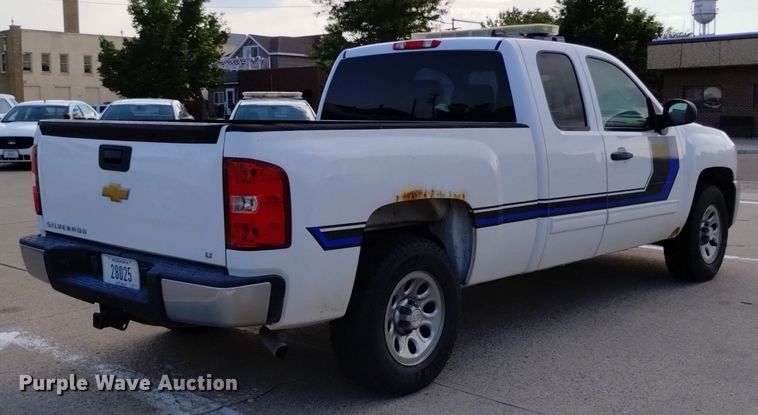 image for item DQ6161 2012 Chevrolet Silverado 1500 Ext. Cab pickup truck