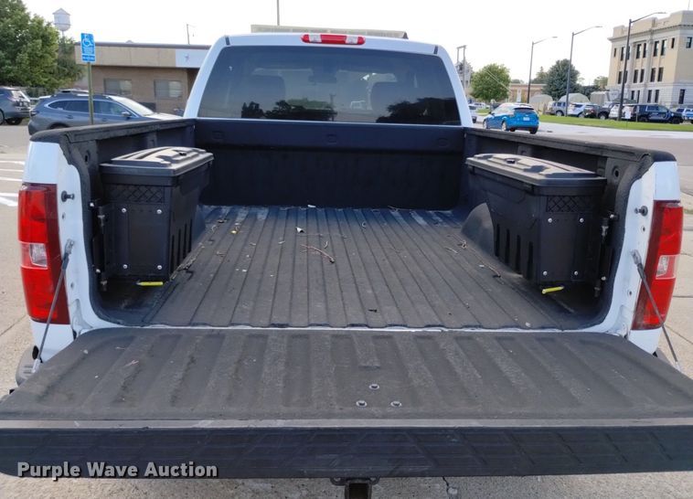 image for item DQ6161 2012 Chevrolet Silverado 1500 Ext. Cab pickup truck