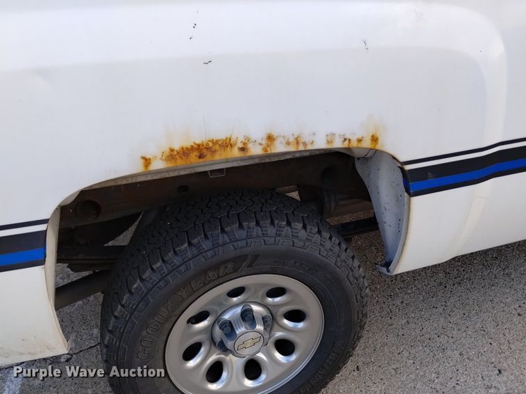 image for item DQ6161 2012 Chevrolet Silverado 1500 Ext. Cab pickup truck