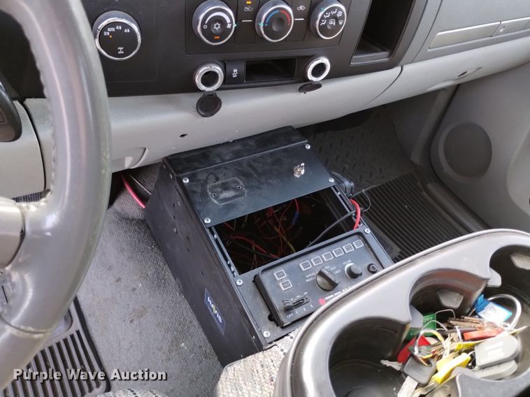 image for item DQ6161 2012 Chevrolet Silverado 1500 Ext. Cab pickup truck