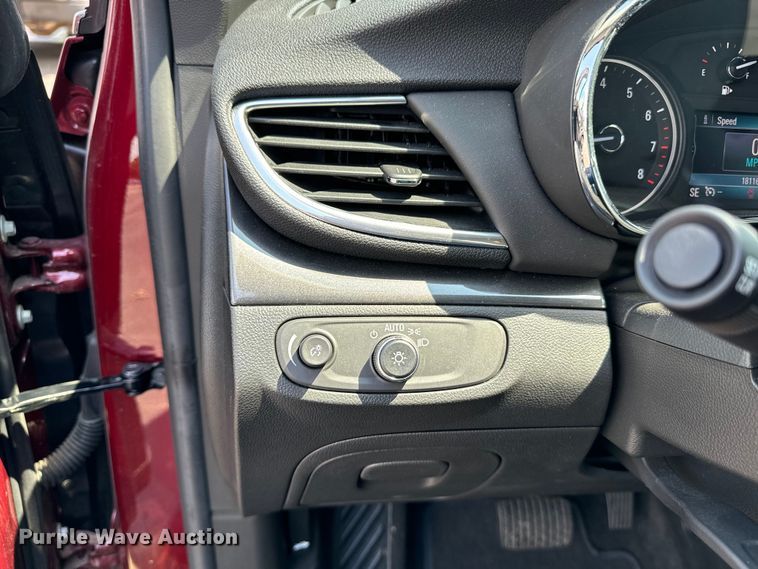 image for item DQ6875 2022 Buick Encore SUV