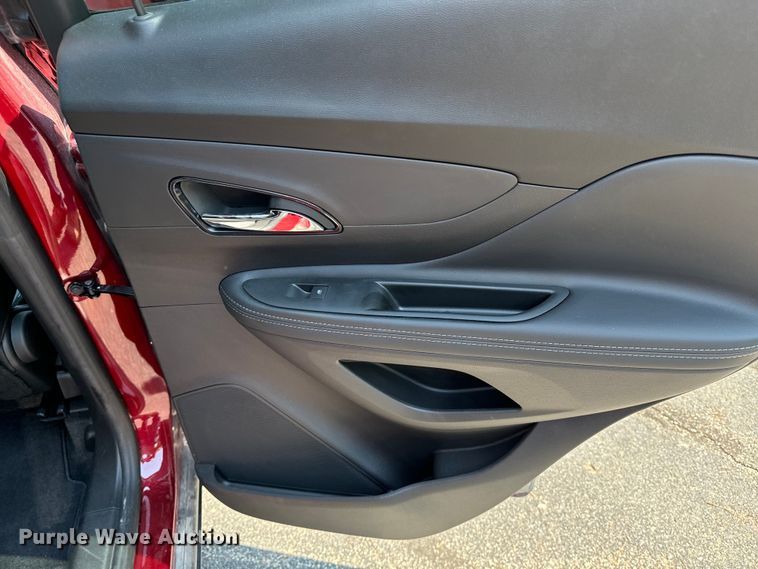 image for item DQ6875 2022 Buick Encore SUV