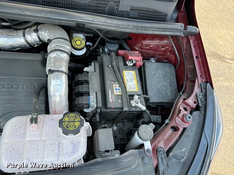 image for item DQ6875 2022 Buick Encore SUV