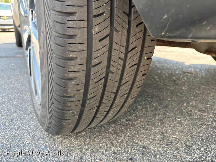 image for item DQ6875 2022 Buick Encore SUV