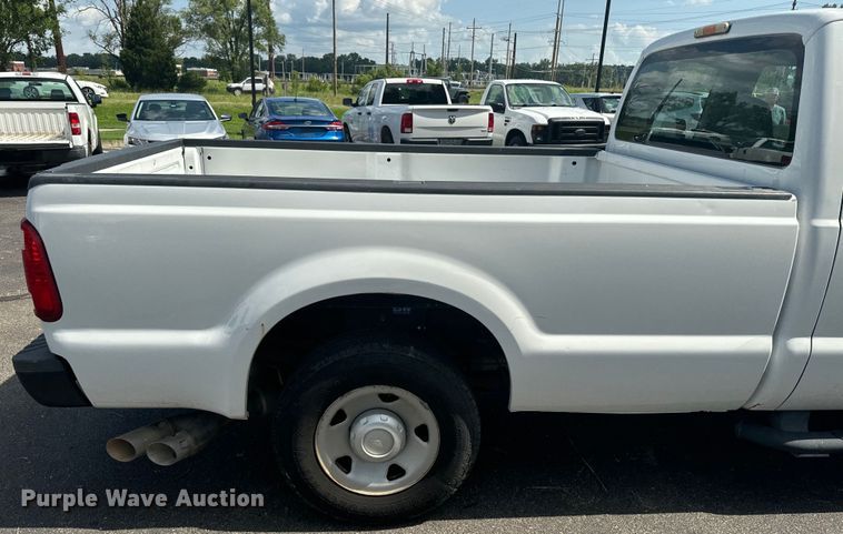 image for item DQ6878 2008 Ford F350 Super Duty XL SuperCab pickup truck