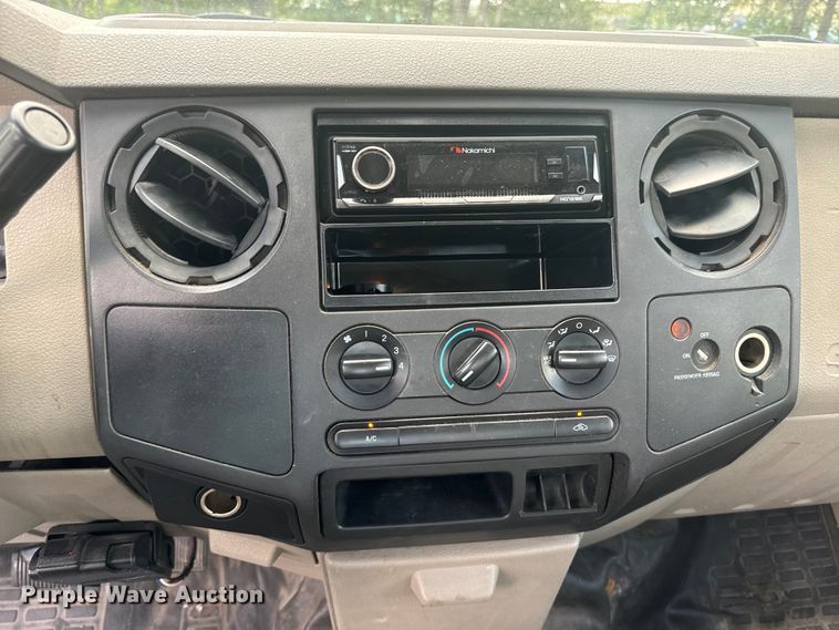 image for item DQ6878 2008 Ford F350 Super Duty XL SuperCab pickup truck