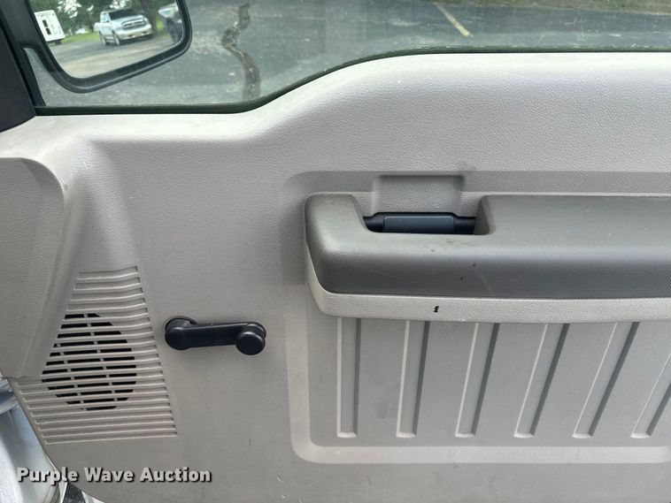 image for item DQ6878 2008 Ford F350 Super Duty XL SuperCab pickup truck