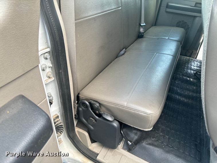 image for item DQ6878 2008 Ford F350 Super Duty XL SuperCab pickup truck