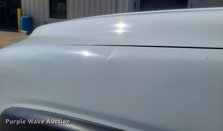 image for item DR4878 2002 Chevrolet  Silverado 3500 utility bed pickup truck