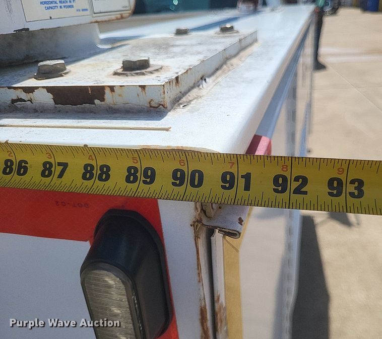 image for item DR4878 2002 Chevrolet  Silverado 3500 utility bed pickup truck