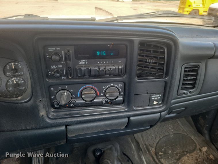 image for item DR4878 2002 Chevrolet  Silverado 3500 utility bed pickup truck