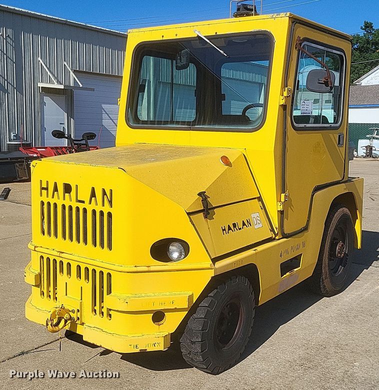 image for item DR4880 2007 Harlan HTAS 40 Aircraft tug