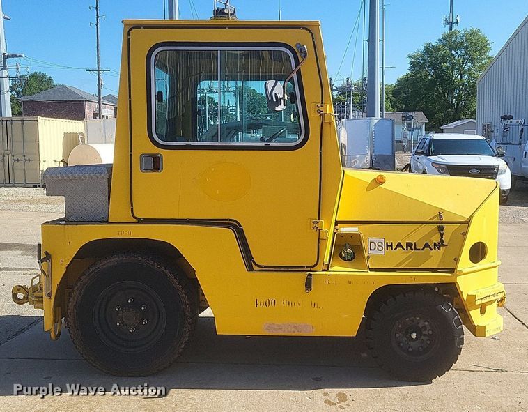 image for item DR4880 2007 Harlan HTAS 40 Aircraft tug