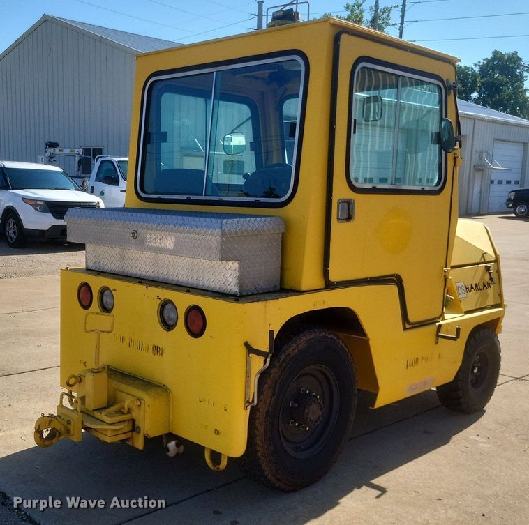 image for item DR4880 2007 Harlan HTAS 40 Aircraft tug