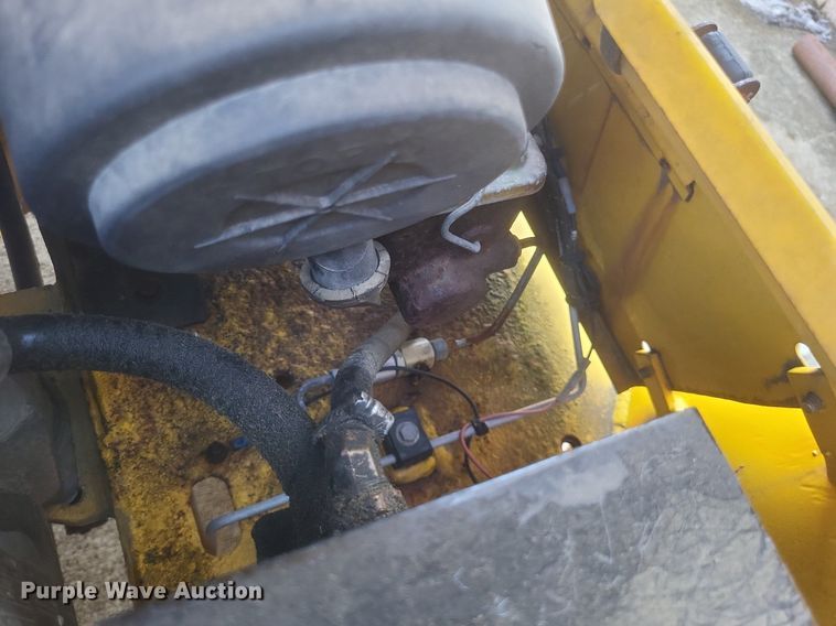 image for item DR4880 2007 Harlan HTAS 40 Aircraft tug