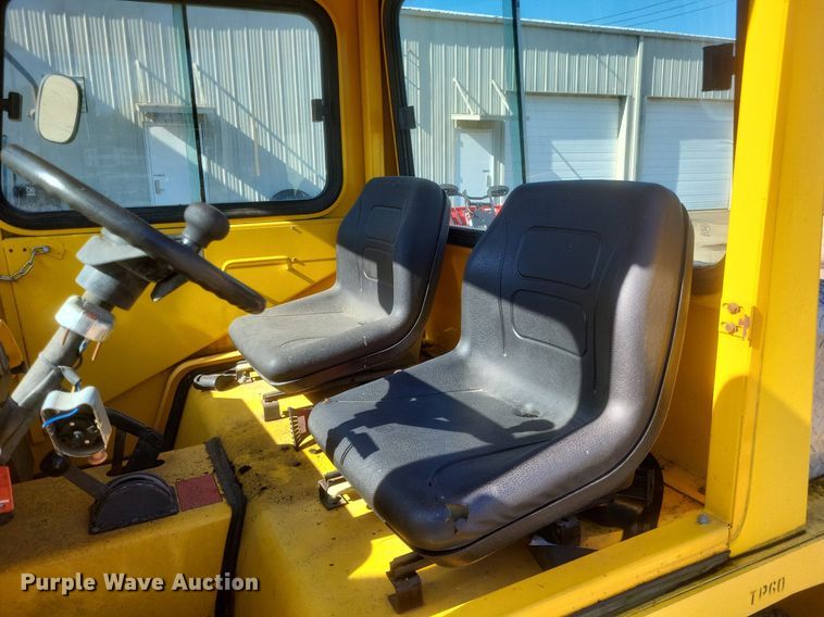 image for item DR4880 2007 Harlan HTAS 40 Aircraft tug