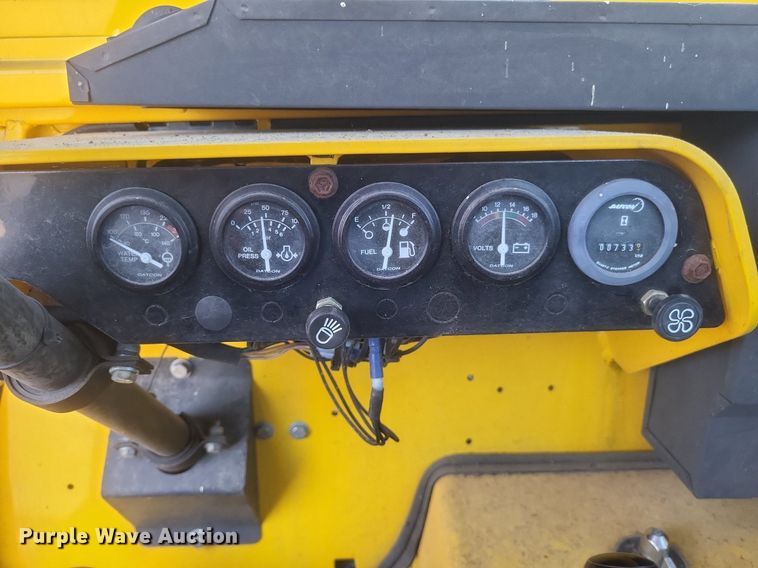 image for item DR4880 2007 Harlan HTAS 40 Aircraft tug